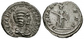 JULIA DOMNA. Denario. (Ar. 3,50g/18mm). 211-215 d.C. Roma. (RIC 373a). EBC-.