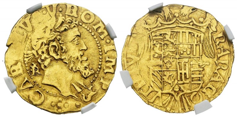 ITALIA, Carlos V. Ducado. (Au. 22mm). 1519-1556. Nápoles. (Fr-834). Encapsulada ...