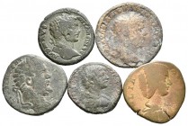 IMPERIO ROMANO. Lote compuesto por 5 bronces de diferentes emperadores. Ae. A EXAMINAR.