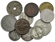 GUERRA CIVIL. Lote compuesto por 11 monedas de la República Española y de la Guerra Civil, incluyendo 1 Peseta de 1933 y 50 Céntimos de 1937. Diferent...