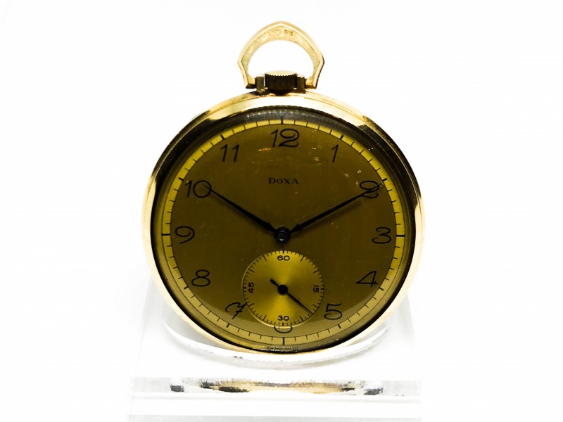 Doxa Pocket Watch
18k Gold; 56 gramms; 48mm; 1940-s