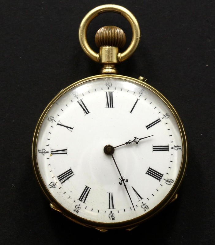 Small gold pocket watch
Brand: No Brand / Movement: Hand-wind / Case material: ...