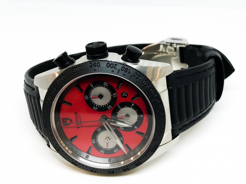 Tudor Fast Rider Red Dial
Reference number: M42010n-0006 / Brand: Tudor / Model...