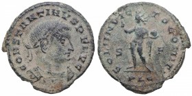 313-14 dC. Constantino I. Lugdunum. Follis. Ae. 4,61 g. CONSTANTINVS PF AVG. Busto de Constantino laureado y acorazadao a la derecha. /SOLI INVIC-TO C...