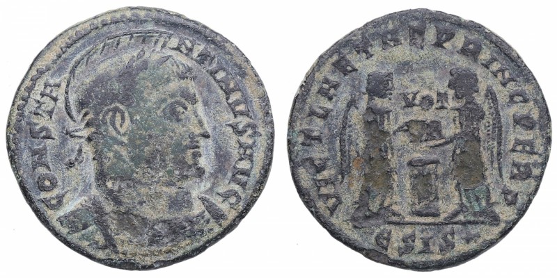 319-20 dC. Constantino I (307-337). Siscia. Follis. Ae. 2,25 g. CONSTA-NTINVS AV...