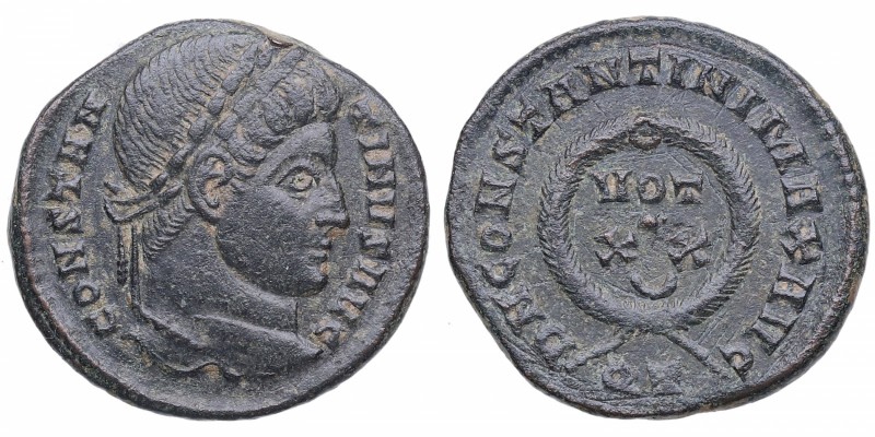 322-25 dC. Constantino I (307-337). Ticinum. Follis. Ae. 3,22 g. CONSTAN-TINVS A...