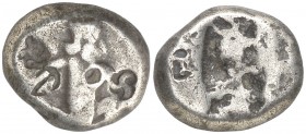 (450-330 a.C.). Lidia. Siglos. (S. 4683). 5,47 g. Contramarcas en ambas caras. Punzonada en anverso. MBC-.