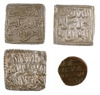 Almohades. A nombre del Mahdi. Lote formado por 3 dirhems: dos sin ceca (V. 2088) y uno con ceca Fez (V. 2107), caligrafias muy distintas, junto con u...