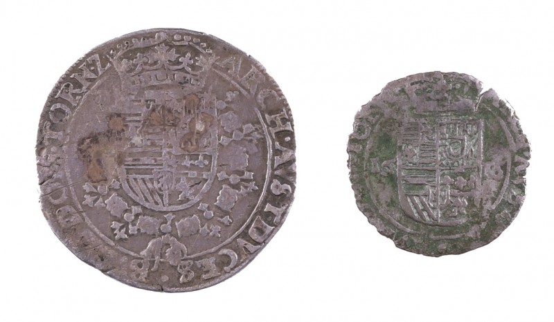 Alberto e Isabel. Tournai. Lote formado por 1 patard de 1616 y 1/4 patagón sin f...