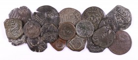 Felipe IV. Lote de 18 monedas de cobre con diversos resellos. A examinar. BC+/MBC+.