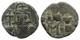 Constans II (641-668). Æ 40 Nummi (21mm, 6.99g, 6h). Constantinople. Bust facing, with long beard, wearing plumed helmet, holding globus cruciger; K t...