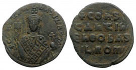 Constantine VII and Romanus I (913-959). Æ 40 Nummi (25.5mm, 5.89g, 6h). Constantinople. Facing bust, wearing crown and loros, holding labarum and glo...