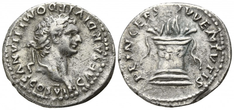 Domitian AD 81-96. Rome
Denar AR

18mm., 3,09g.

CAESAR DIVI F DOMITIANVS C...