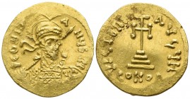 Constantine IV Pogonatus.  AD 668-685. Constantinople. Solidus AV