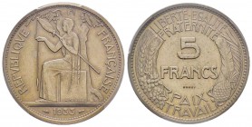 Troisième République 1870-1940
Essai de 5 francs Delannoy, 1933, Ni 11.8 g.
Réf: GEM136.1, Gadoury (1989) 755, Maz.2562 (R2)
Conservation: PCGS SP62. ...
