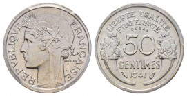 Etat Français 1940-1944
Essai de 50 centimes Morlon, Paris, 1941, Al, 0.76 g.
Réf: Taill.87.4, Gadoury (1989) 426, Maz 2667 (R3)
Conservation: PCGS SP...