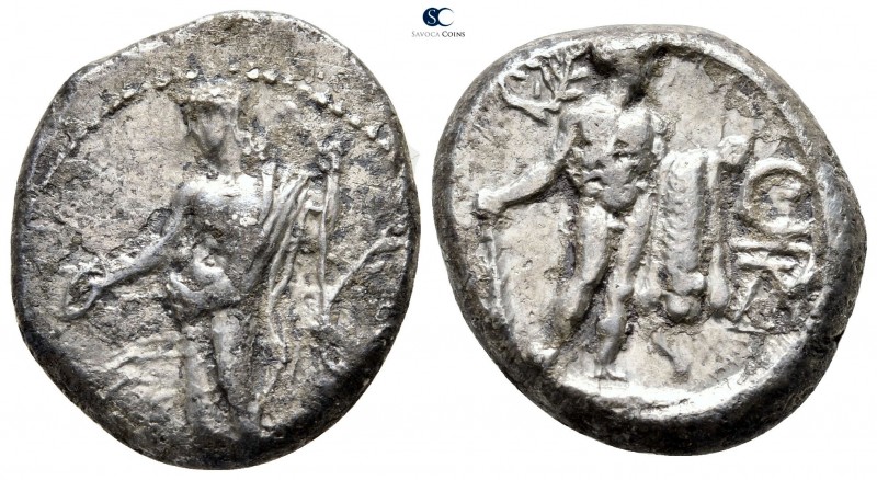 Cilicia. Issos circa 390-385 BC. 
Stater AR

23 mm., 10,37 g.

[IΣ]Σ[I], Ap...