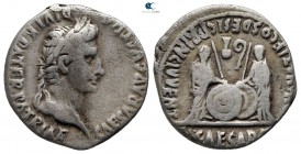 Augustus 27 BC-AD 14. Lugdunum (Lyon). Denarius AR