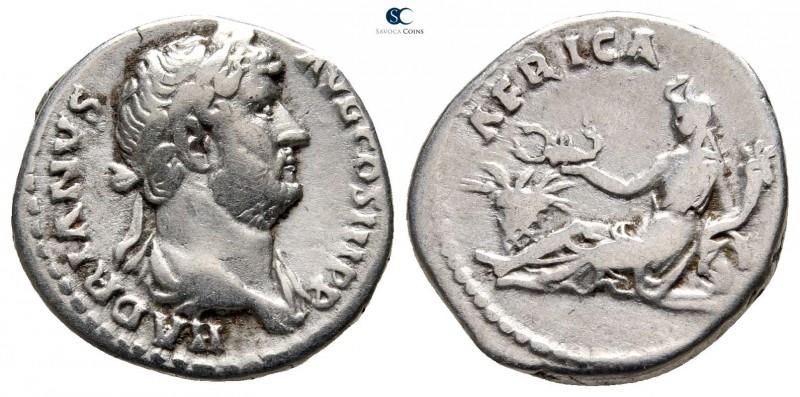 Hadrian AD 117-138. Rome
Denarius AR

17 mm., 3,44 g.

HADRIANVS AVG COS II...