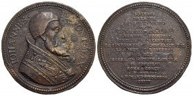 PAPALI - Giovanni IV (640-642) - Medaglia - Busto a d. con camauro e piviale - R/ Scritta Ø: 37 mm. - (AE g. 20,13) Hautsch Di restituzione Lauffer (s...