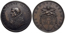 PAPALI - Giulio II (1503-1513) - Medaglia - Busto a s. - R/ Stemma Opus: Paladino Ø: 42 mm. - (AE g. 35,19) Mod. 222 Di restituzione (sec. XVII) Difet...