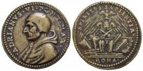 PAPALI - Adriano VI (1522-1523) - Medaglia - Busto con mozzetta a s. - R/ Colomba radiante su libri Ø: 32 mm. - (AE g. 15,71) R Mod. 257 Fusione del s...