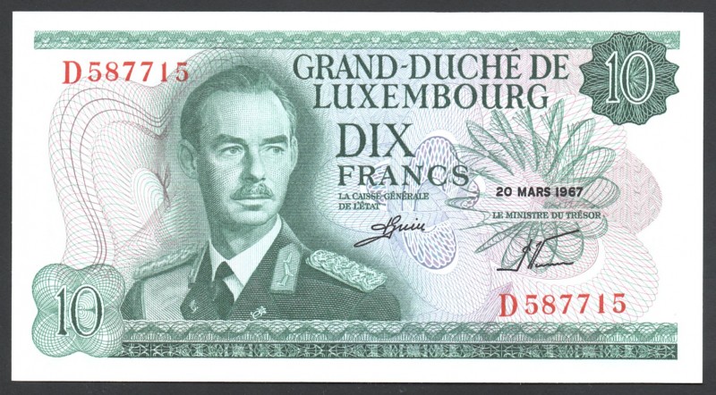 Luxembourg 10 Francs 1967
P# 53a; № D 587715; UNC