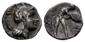 Calabria. Tarentum. Óbolo. 302-228 a.C. (Vlasto-1265). (SNG France-2096). Anv.: Cabeza con casco de Aenea a derecha. Rev.: Herakles desnudo, de pie a ...