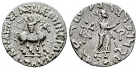 Indoescitas. Azes II. Tetradracma. 20-1 a.C. (Mitchiner-2360). Anv.: El rey a caballo a derecha, armado de arco y levantando la mano derecha. Rev.: Pa...