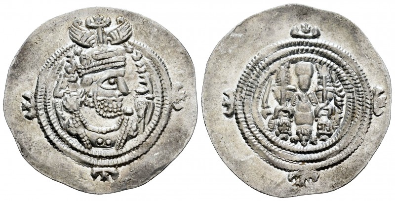 Imperio Sasánida. Cosroes II. Dracma. 591-628 d.C. Ag. 4,15 g. Restos de brillo ...