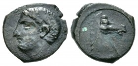 Cartagonova. 1/4 calco. 220-205 a.C. Cartagena (Murcia). (Abh-554). Anv.: Cabeza masculina a izquierda. Rev.: Cabeza de caballo a derecha. Ae. 2,39 g....