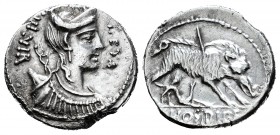 Hosidia. Denario. 68 a.C. Incierta. (Ffc-748). (Craw-407/2). (Cal-618). Anv.: Busto diademado y drapeado de Diana a derecha, con aro y carcaj sobre el...
