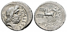 Plautia. Denario. 60 a.C. Roma. (Ffc-995). (Craw-420ab). (Cal-1125). Anv.: Cabeza de Neptuno a derecha, detrás tridente y delante P YPSAE S C. Rev.: J...