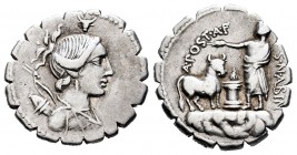 Postumia. Denario. 81 a.C. Roma. (Ffc-1071). (Craw-372/1). (Cal-1215). Anv.: Busto de Diana a derecha, encima cabeza de toro, detrás arco y carcaj. Re...