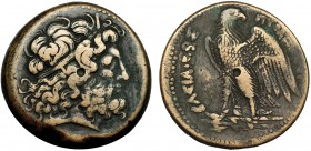 EGIPTO. Ptolomeo II, Filadefos. Alejandría. AE-46mm (282-246 a.C.). R/ Águila explayada a izq. con la cabeza vuelta a der.; entre las patas: E. AE 93,...
