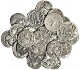 31 monedas: 28 denarios, 2 victoriatos y 1 quinario. Muchos con importantes defectos, erosiones, concreciones, etc. Calidad media MBC-.