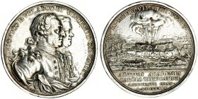 Medalla conmemorativa a la defensa del castillo del Morro en la Habana. 1763. R/ LVDOVICO DE VELASCO ET VINCENTIO GONZALEZ. AR 49,2mm. Grabador: Priet...