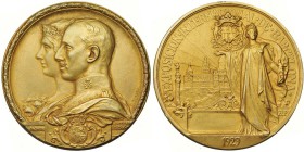 Medalla. Exposición Internacional de Barcelona. 1929. AR dorada 50mm. Grabador: A. Parera. 916 en el canto. En su estuche de madera. MPM-1388 vte. SC....