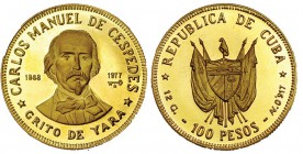 CUBA. 100 pesos. 1977. C.M. de Céspedes. KM-43. Con su estuche y certificado de garantía. Prueba.