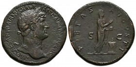 ADRIANO. Sestercio. (Ae. 24,52g/34mm). 120-122 d.C. Roma. (RIC 587a var). Variante: Busto sin drapeado. MBC+.