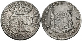 FERNANDO VI (1746-1759). 8 Reales. (Ar. 26,37g/39mm). 1754. México MM. (Cal-2019-487). Variante: Corona real e imperial sobre columnas. MBC+.