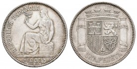 II REPUBLICA (1931-1936). 1 Peseta. (Ar. 4,95g/23mm). 1933 *3-4. Madrid. (Cal-2019-34). MBC+.