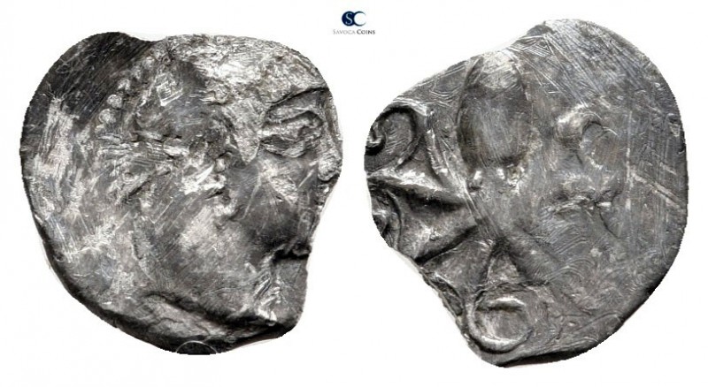 Sicily. Syracuse. Second Democracy 466-405 BC. 
Litra AR

12 mm., 0,51 g.

...
