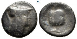 Cyclades. Melos 300-100 BC. Bronze Æ