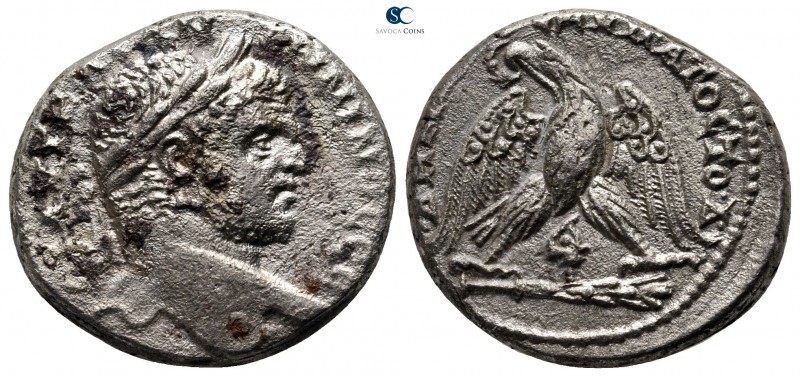 Phoenicia. Tyre. Caracalla AD 198-217. 
Tetradrachm AR

26 mm., 12,28 g.

...