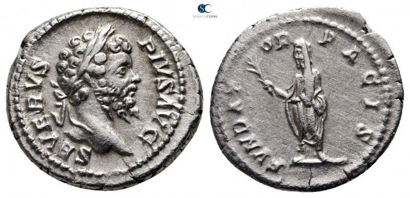 Septimius Severus AD 193-211. Rome
Denarius AR

20 mm., 3,74 g.



very f...