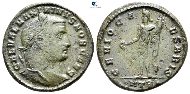 Maximinus II Daia as Caesar AD 305-308. Heraclea
Follis Æ

25 mm., 6,24 g.
...