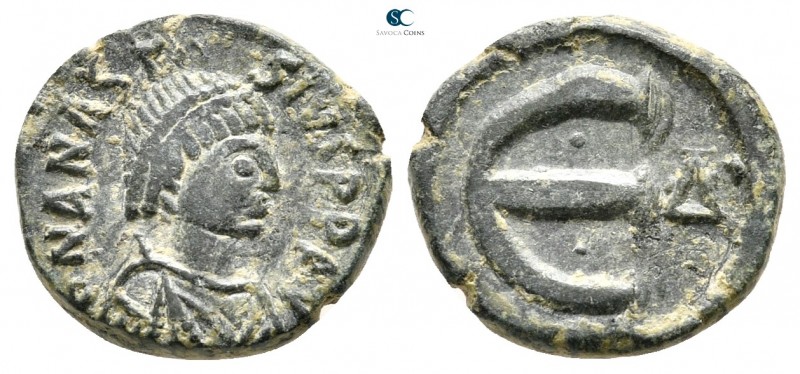 Anastasius I AD 491-518. Constantinople
Pentanummium Æ

13 mm., 1,87 g.


...