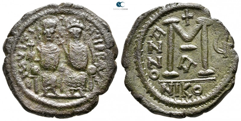Justin II and Sophia AD 565-578. Nikomedia
Follis Æ

31 mm., 14,41 g.



...