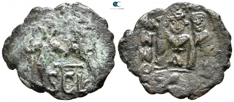 Heraclius with Heraclius Constantine AD 610-641. Syracuse
Follis Æ

30 mm., 6...